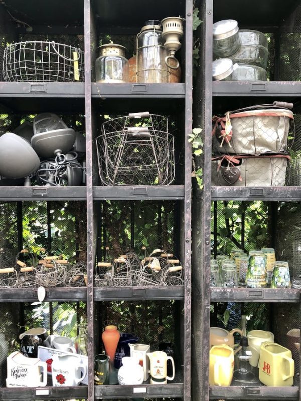 L'Isle-sur-la-Sorgue bric-a-brac