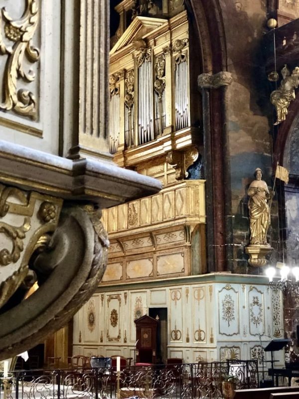 L'Isle-sur-la-Sorgue La Collegiale Notre Dame des Anges