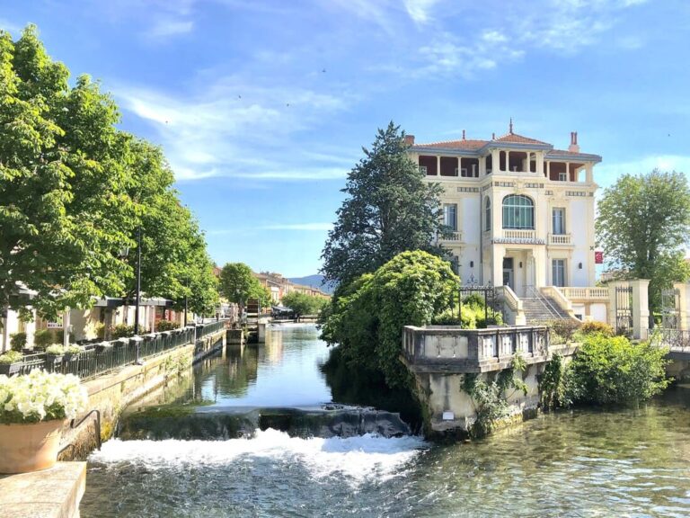 L'Isle-sur-la-Sorgue, the Venice of Provence.