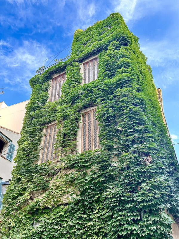 Discover Antibes on the Riviera. Beautiful Old Building