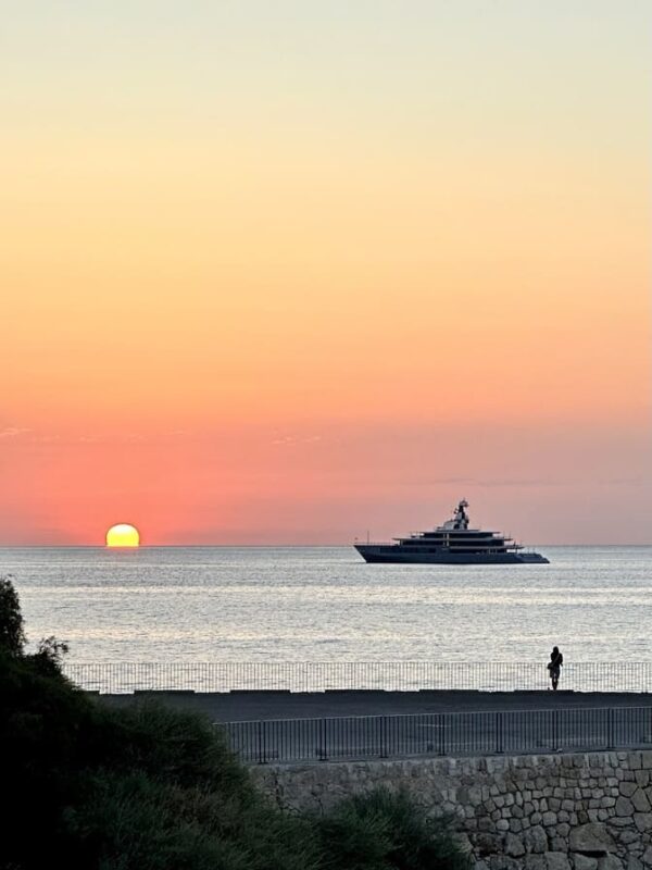 Discover Antibes on the Riviera. Sunset